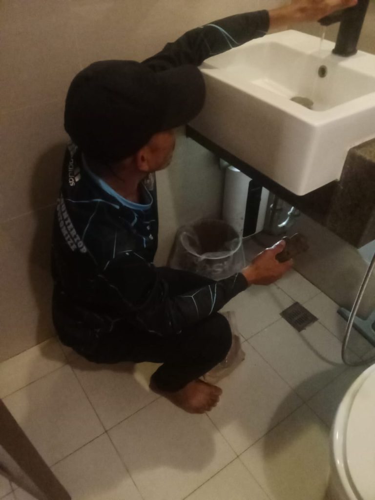 セブ マクタン 水道修理 トイレ修理 インテリア リフォーム コンドミニアム 修理サービス