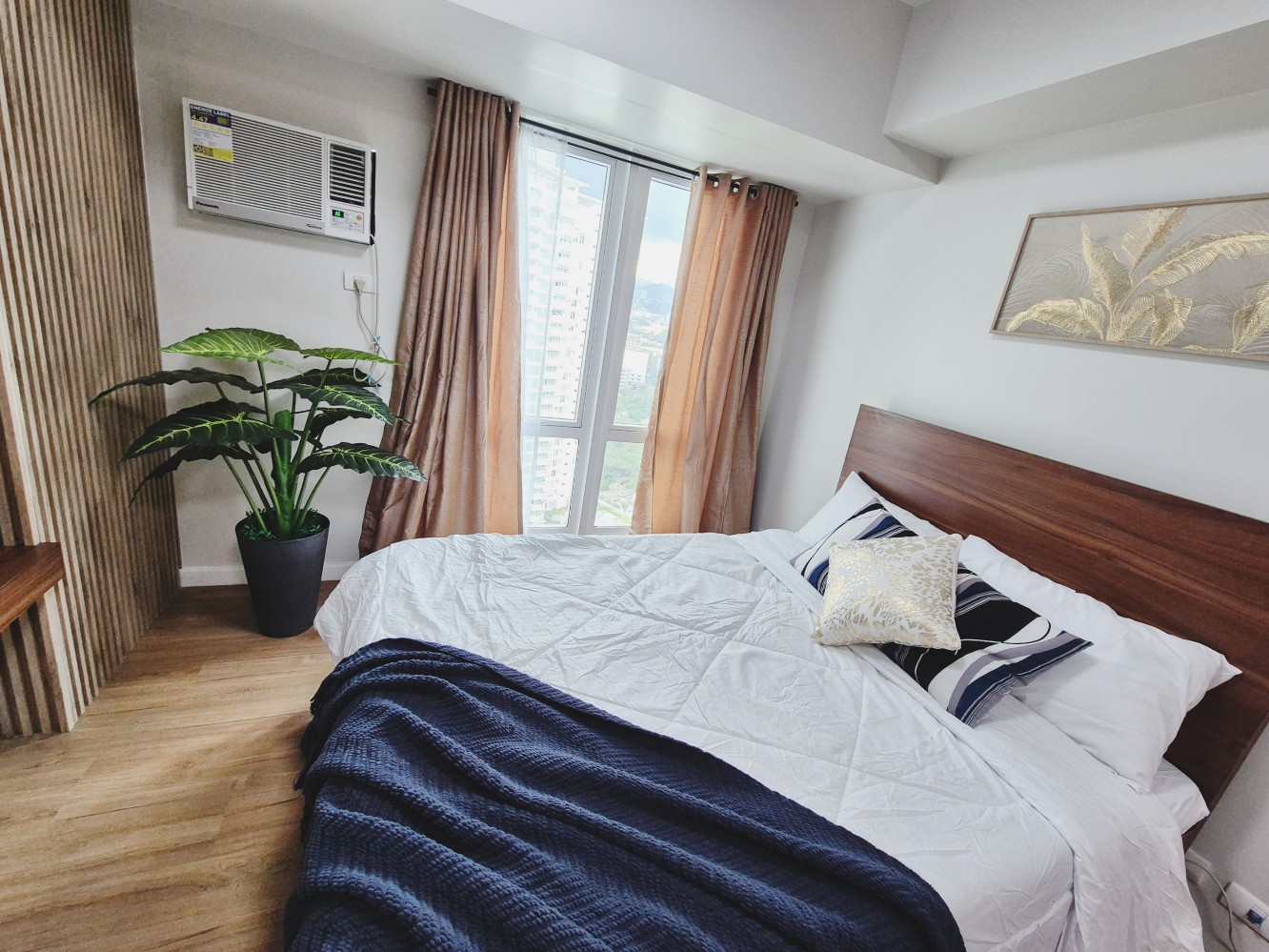 Solinea Tower4 2905 セブ アヤラ前 スタジオコンドミニアム