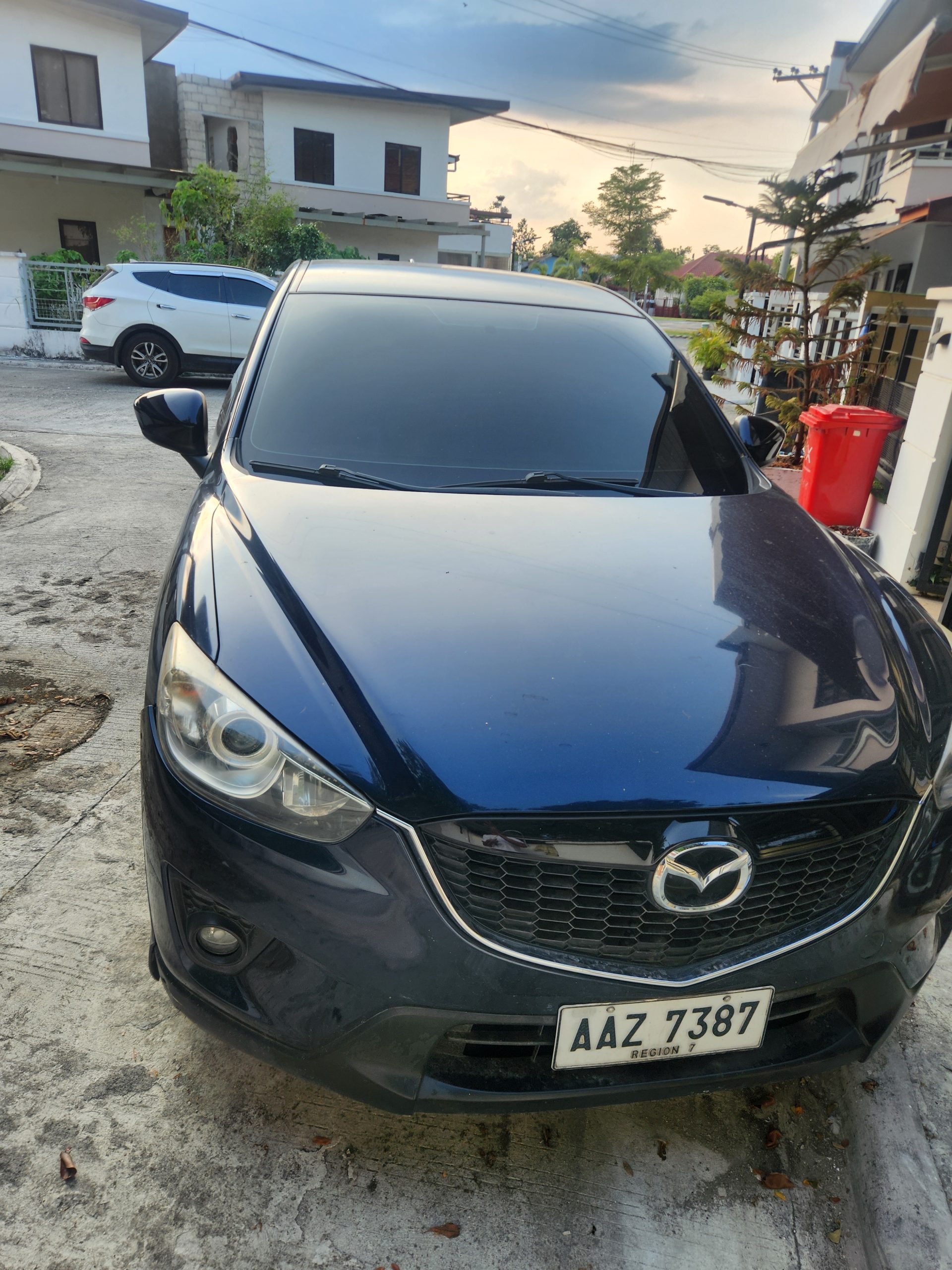 セブ 中古車 Mazda CX-5 Hyundai Santa Fe 販売